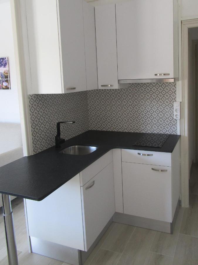 Hotel Apartaments Gesoria Porta Ferrada سان فيليو ذي غيشولس المظهر الخارجي الصورة