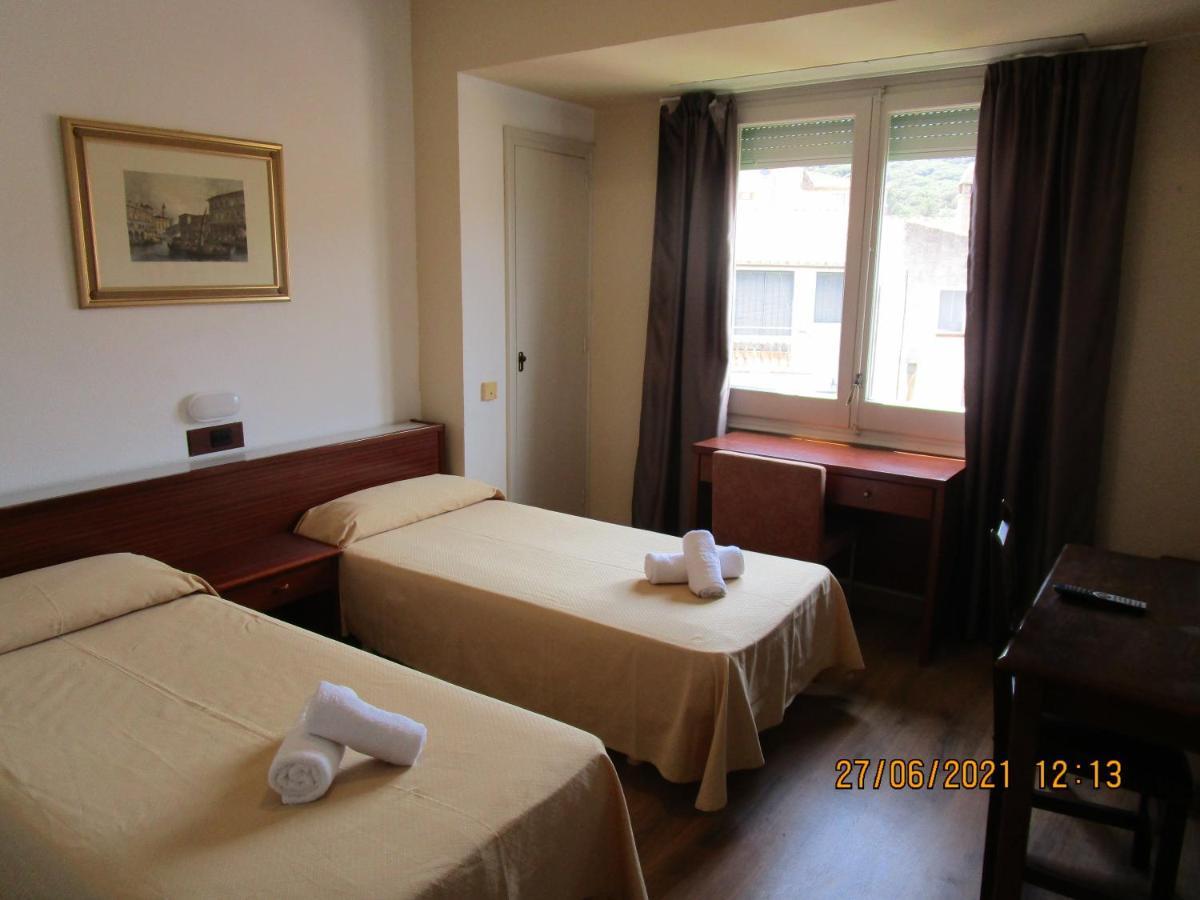 Hotel Apartaments Gesoria Porta Ferrada سان فيليو ذي غيشولس المظهر الخارجي الصورة