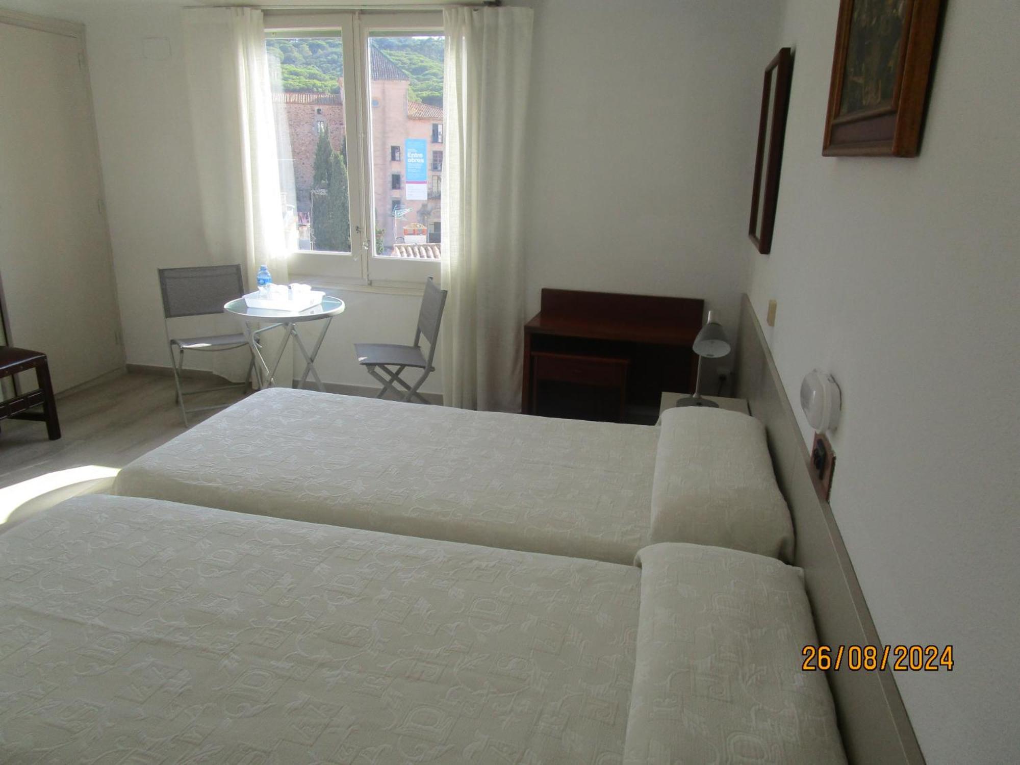 Hotel Apartaments Gesoria Porta Ferrada سان فيليو ذي غيشولس المظهر الخارجي الصورة