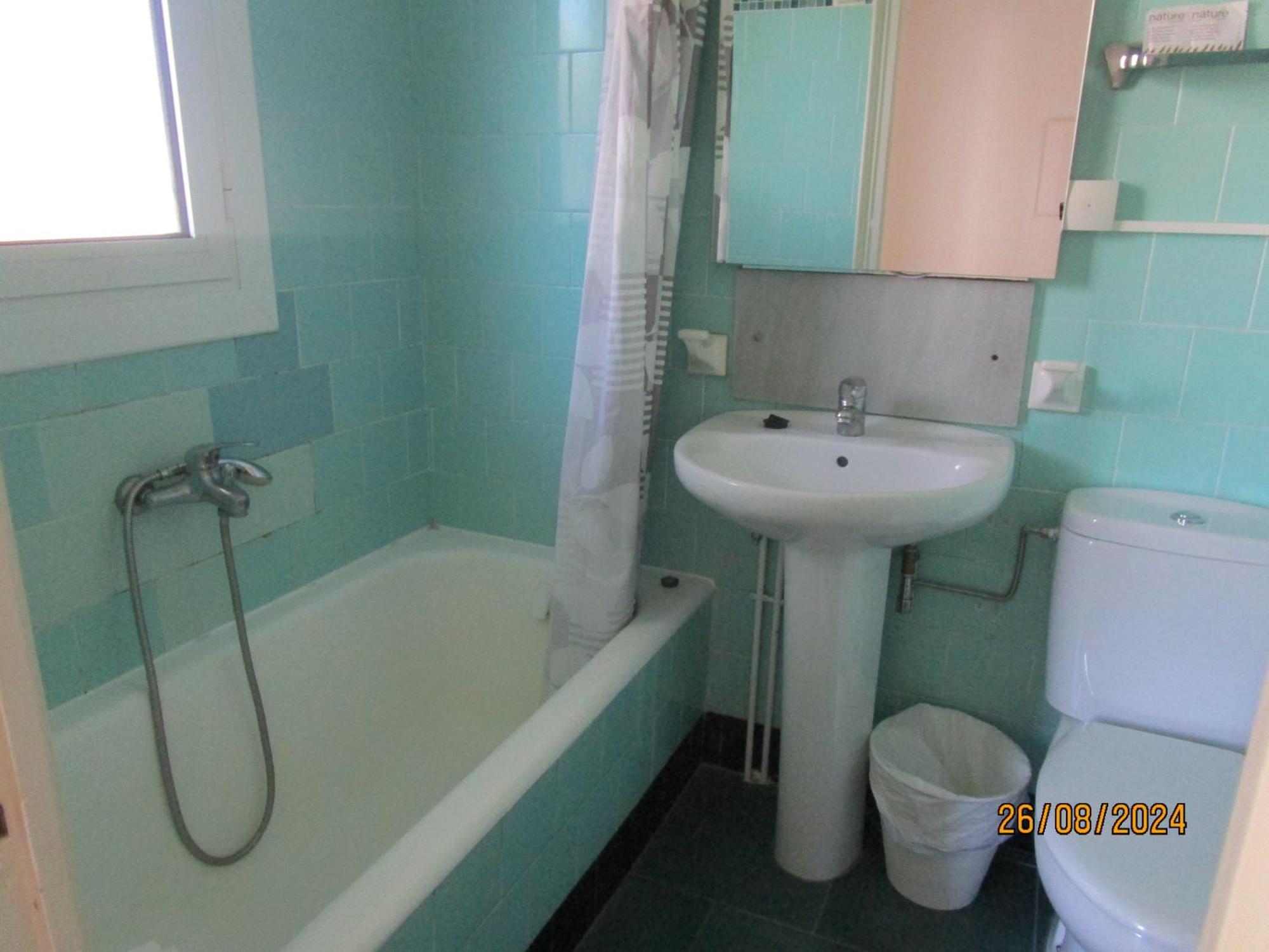 Hotel Apartaments Gesoria Porta Ferrada سان فيليو ذي غيشولس المظهر الخارجي الصورة