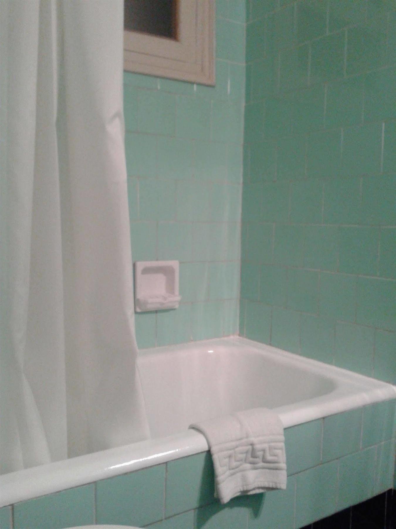 Hotel Apartaments Gesoria Porta Ferrada سان فيليو ذي غيشولس المظهر الخارجي الصورة