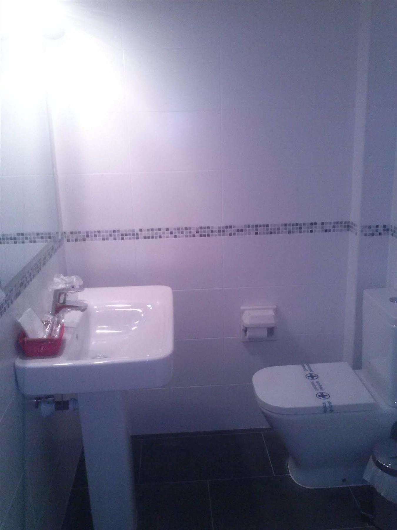 Hotel Apartaments Gesoria Porta Ferrada سان فيليو ذي غيشولس المظهر الخارجي الصورة